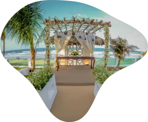 Altar para casamento na praia
